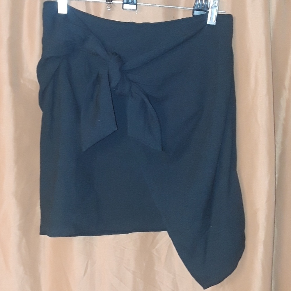 ** Who What Wear Mini Wrap Style Skirt Zipper Back